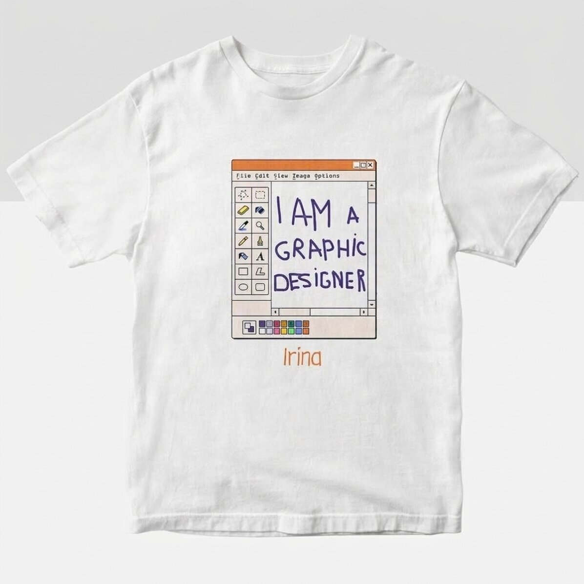 Personalisiertes Baumwoll-T-Shirt mit Namen – Grafikdesigner