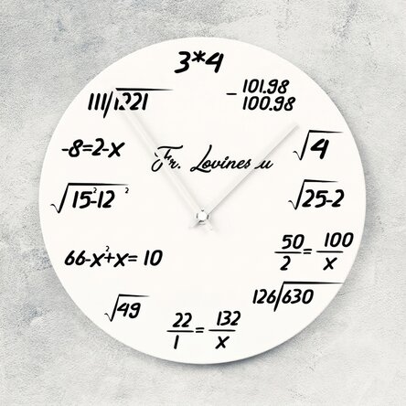 Personalisierte Uhr mit Namen – Mathematik