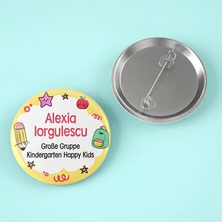 Personalisiertes Button mit Namen und Text – Bunt