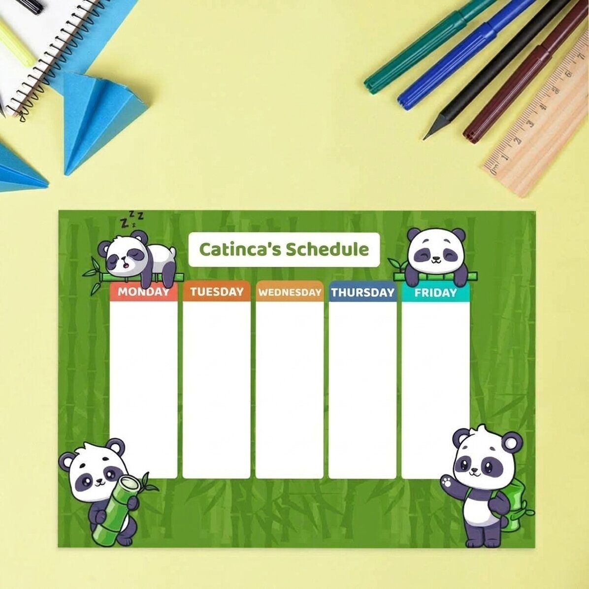 Individuell gestalteter Stundenplan mit Text – Cute Panda