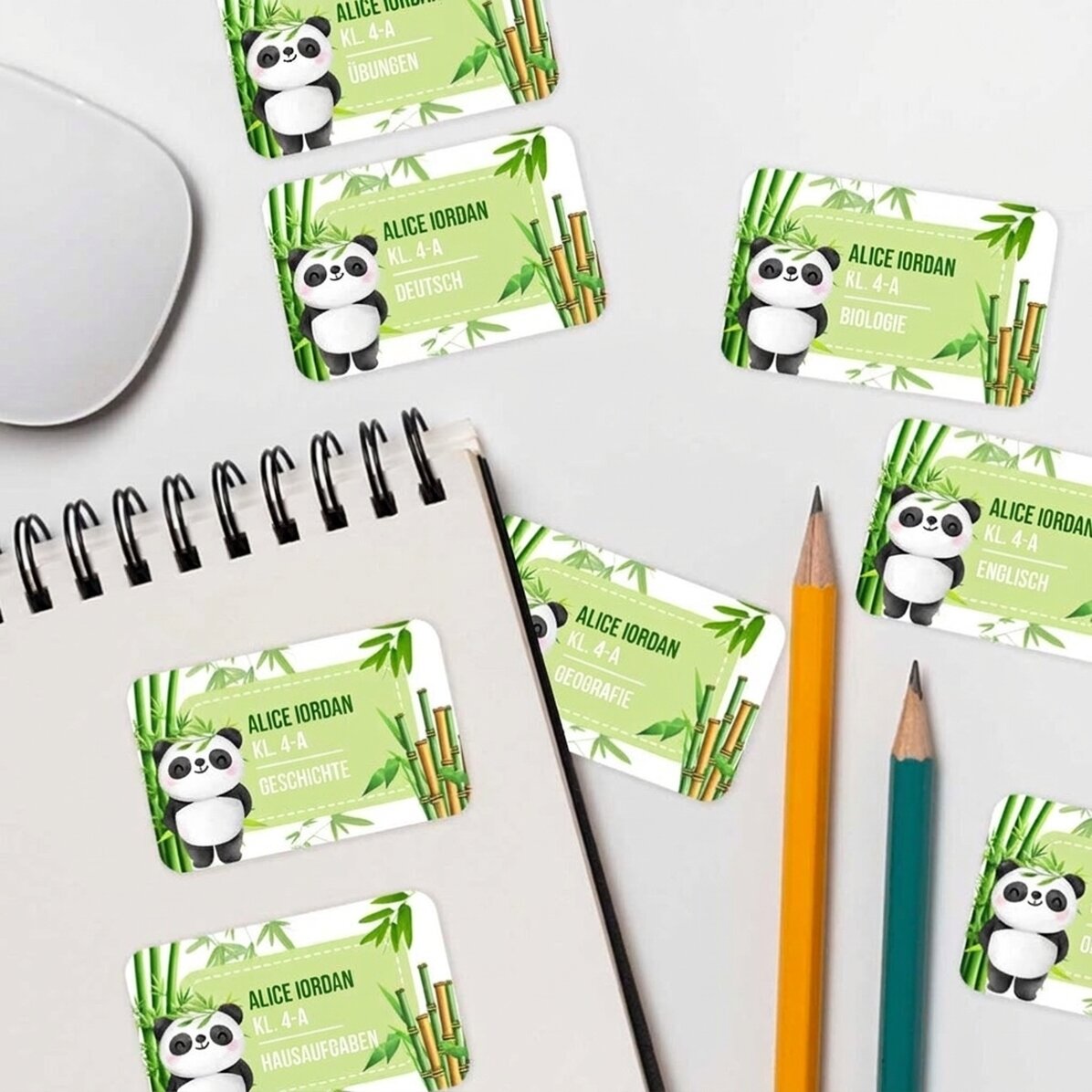 Set mit 8 personalisierten Aufklebern (selbstklebende Etiketten) für die Schule – Cute Panda