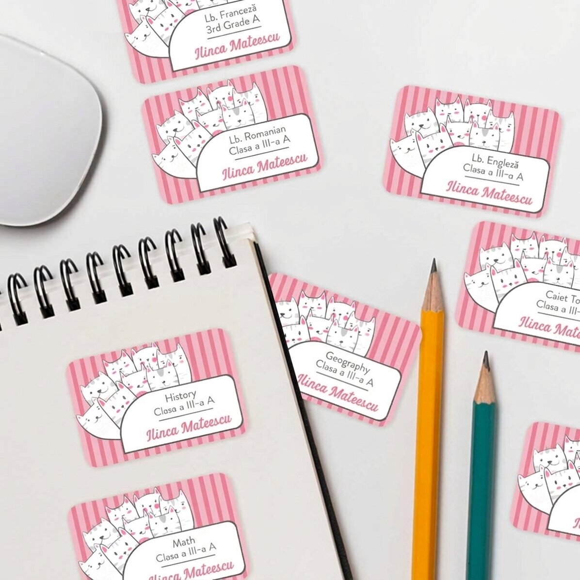 Set mit 8 individuell gestalteten Aufklebern (selbstklebende Etiketten) mit Text – Kitty