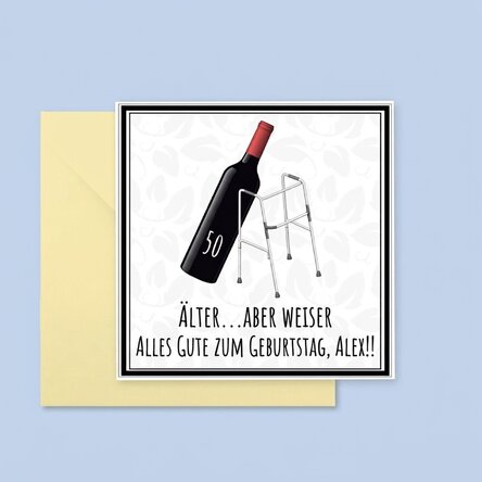 Individuell gestaltete quadratische Karte mit Text – „Older but wiser“