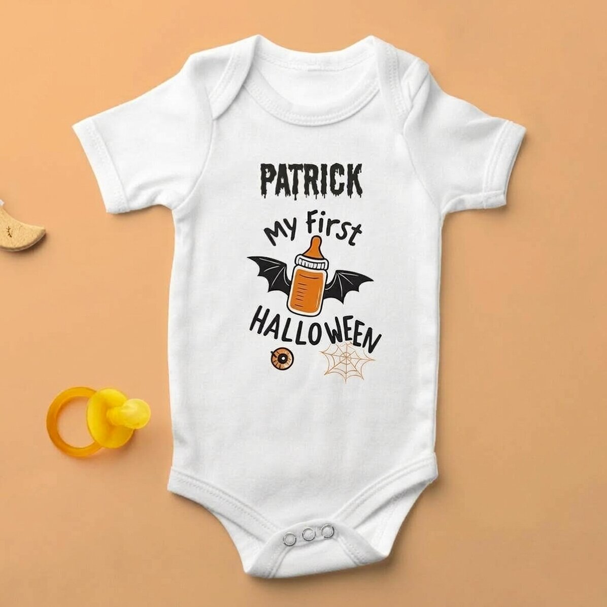 Personalisierter Baby-Body mit Namen – My first Halloween