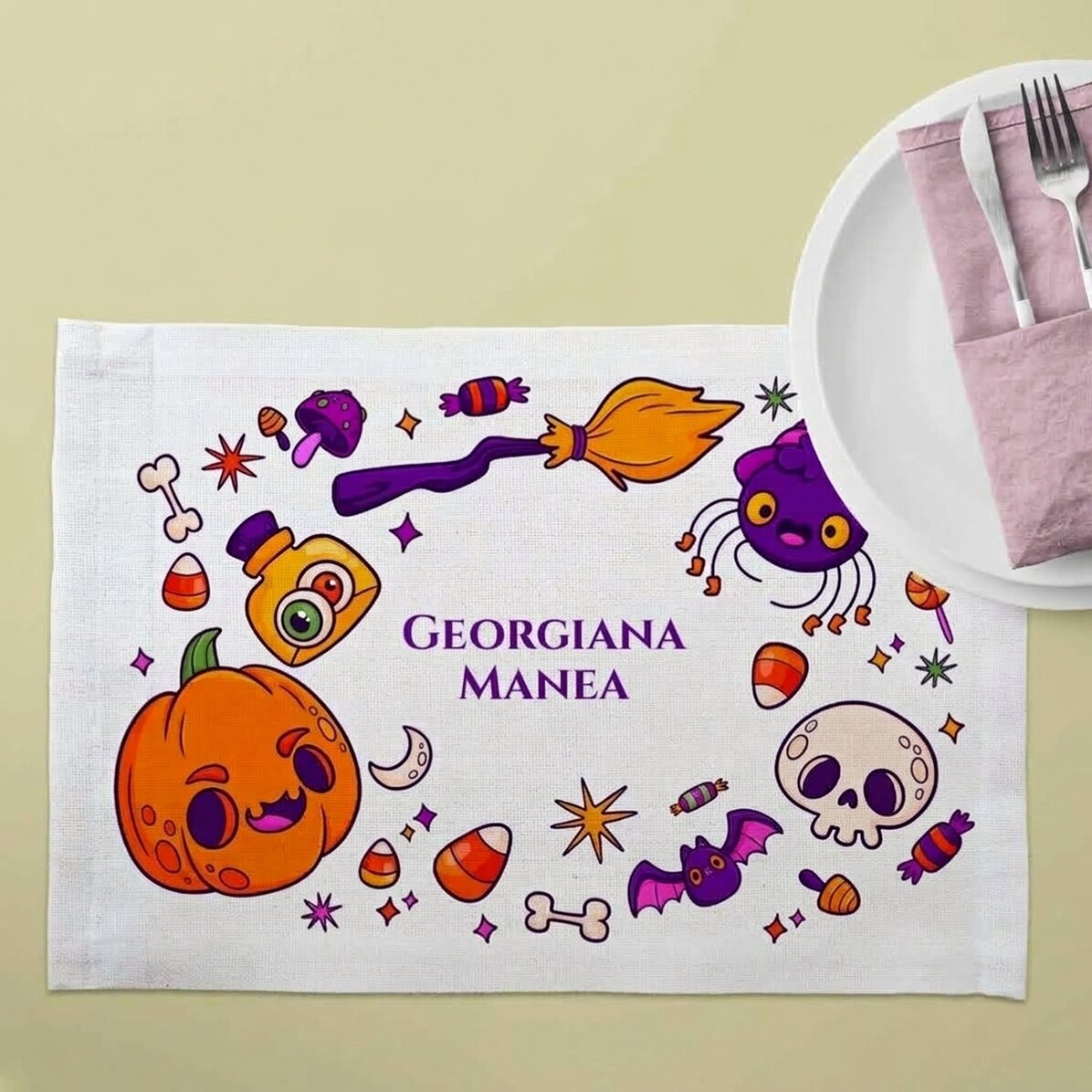 Individuell gestalteter Tellerhalter mit Botschaft – Halloween