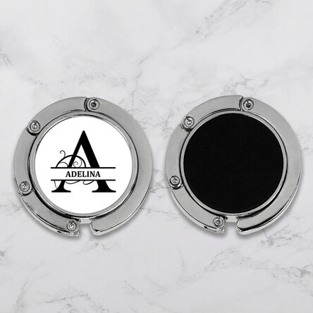 Tischtaschenhalter, individuell gestaltet mit Monogramm und Namen