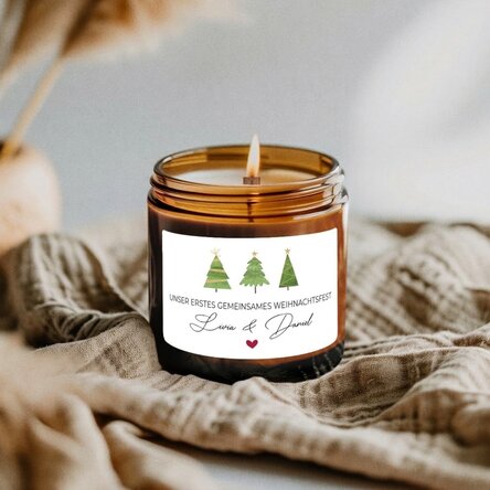 Kleine Duftkerze mit individueller Beschriftung – First Christmas