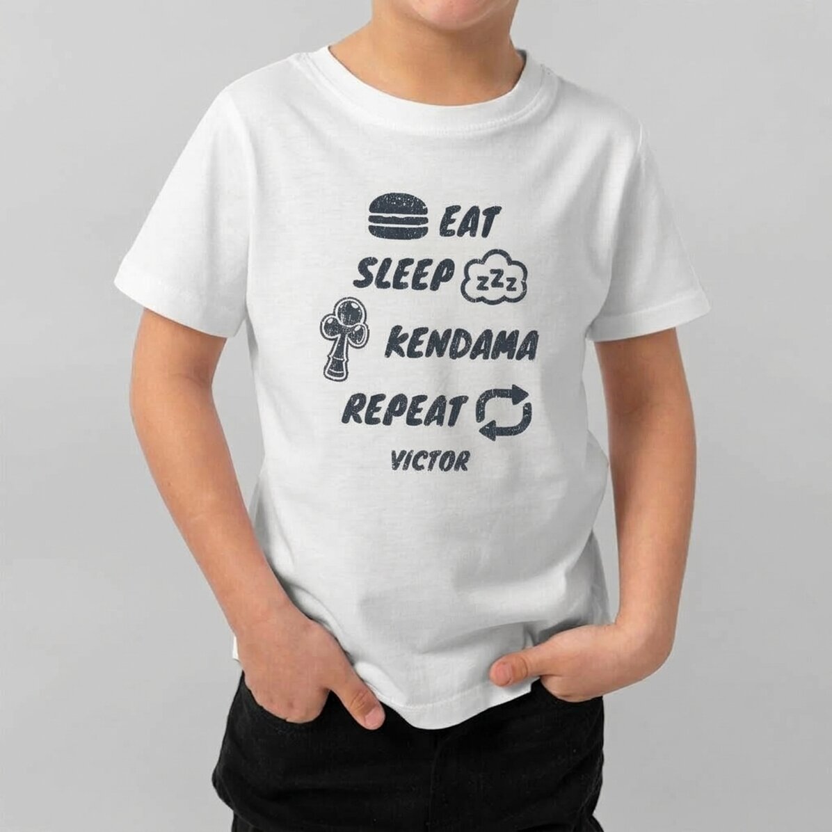 Personalisiertes Baumwoll-T-Shirt für Kinder mit dem Aufdruck „Eat, sleep, kendama, repeat“