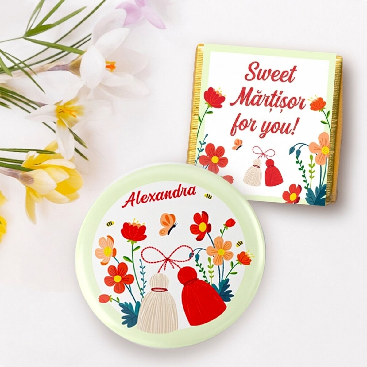 Martisor-Geschenkset mit Mini-Praline und personalisiertem Anstecker mit Namen