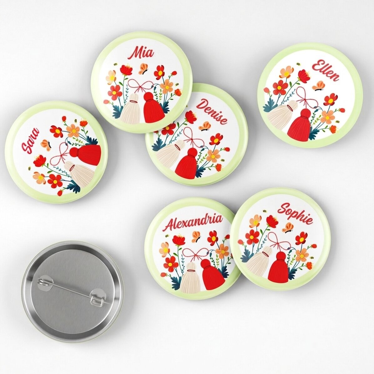Set mit 6 personalisierten Ansteckern mit Namen