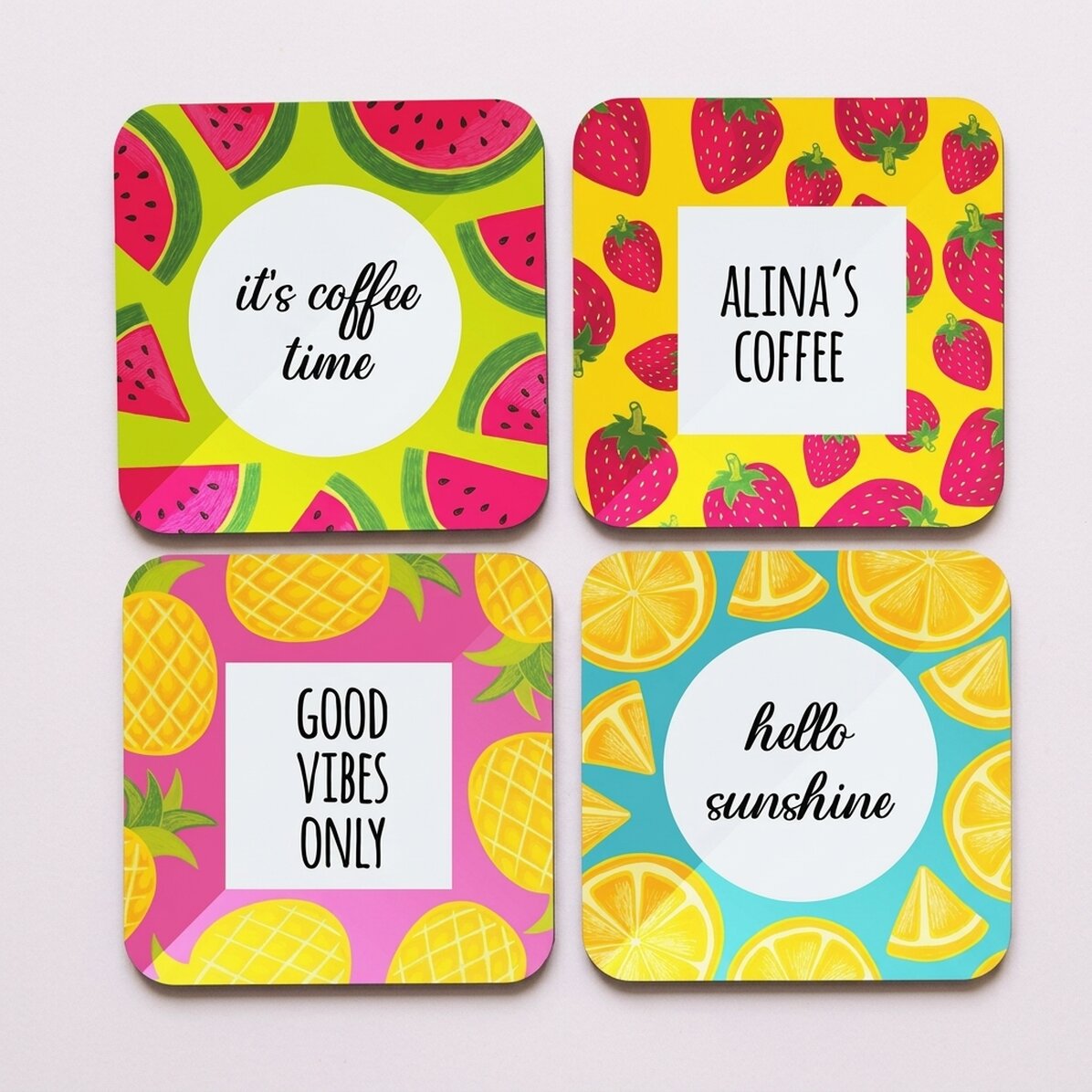 Set mit 4 personalisierten Untersetzern mit Text – Summer