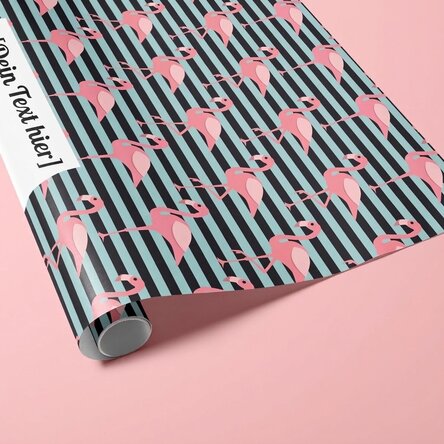 Individuell gestaltetes Geschenkpapier – Flamingo-Motiv mit Text in einem Rahmen