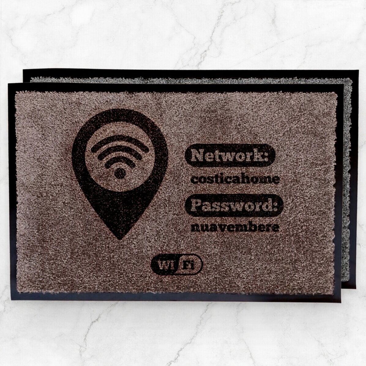 Individuell gestaltete Eingangsmatte für den Innenbereich – WLAN-Zone