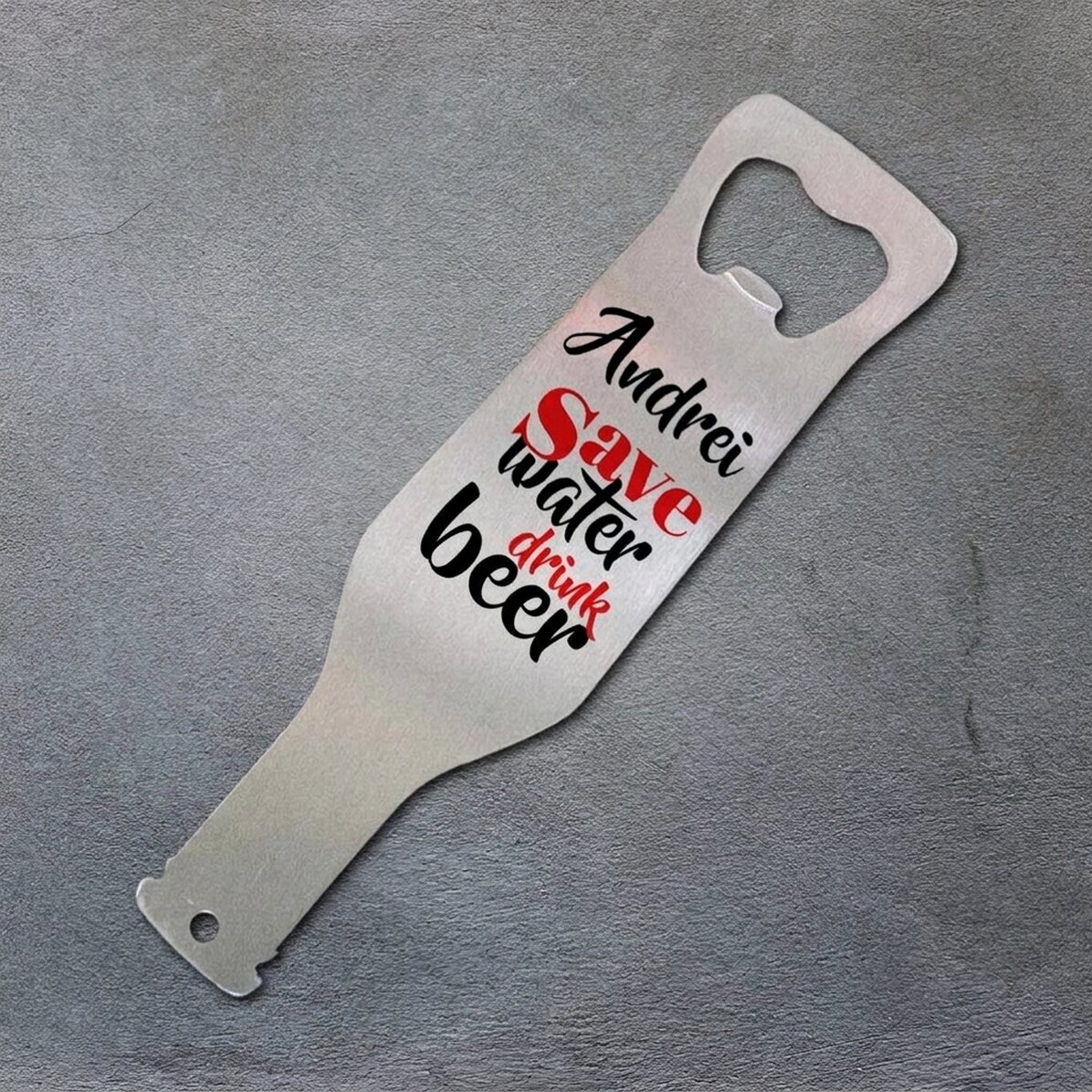 Personalisierter Bieröffner – Drink beer