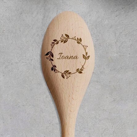 Personalisierter Holzlöffel – Blumenmuster
