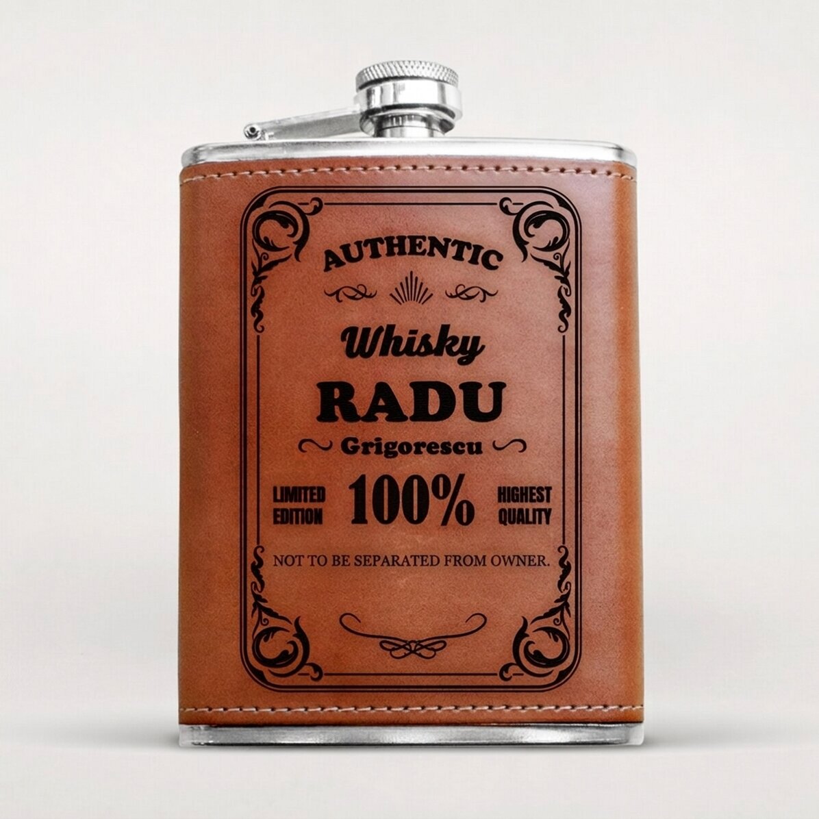 Personalisierte, mit Leder ummantelte Taschenflasche – Authentic Drink