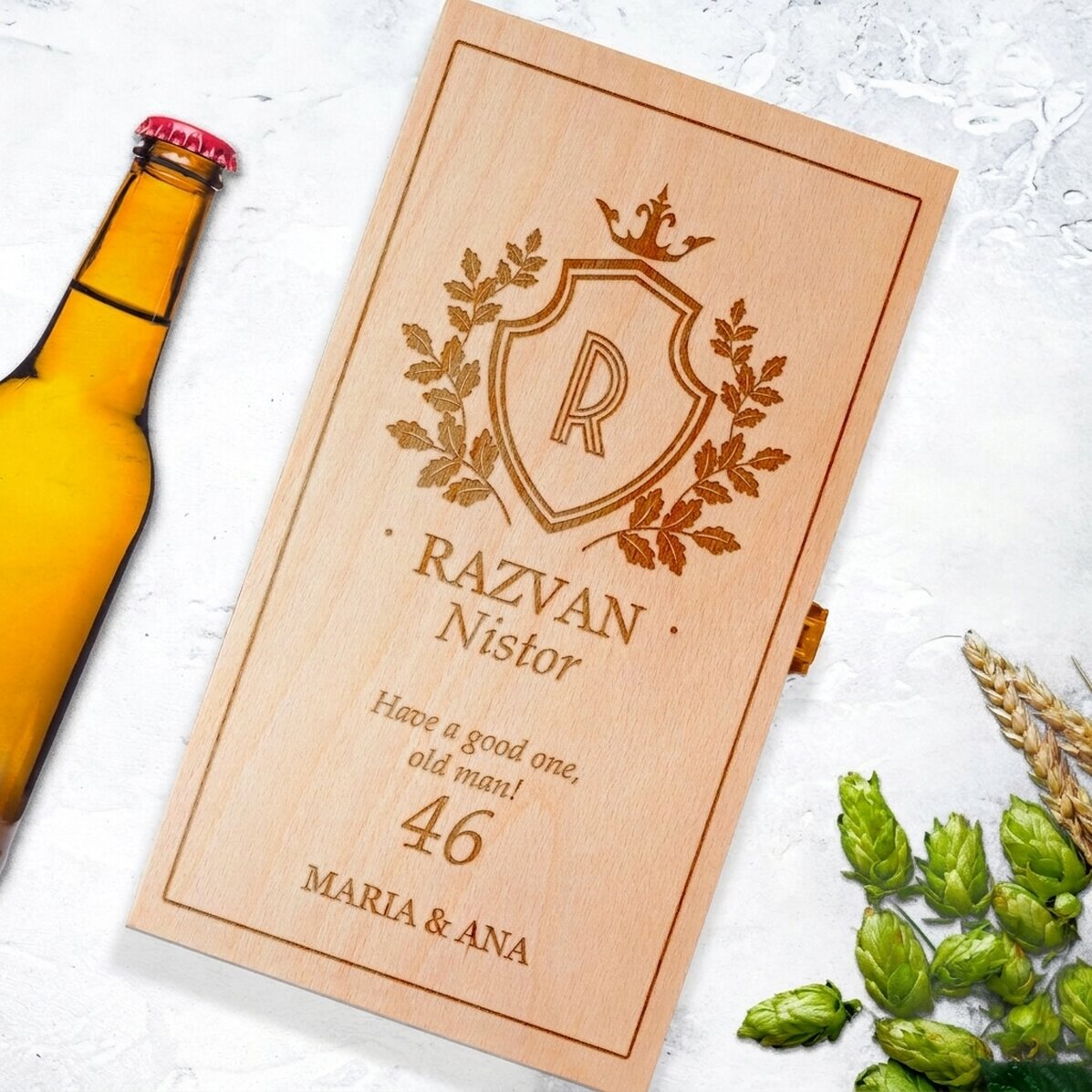 Personalisierte Bierverpackung für drei Flaschen – Wappen
