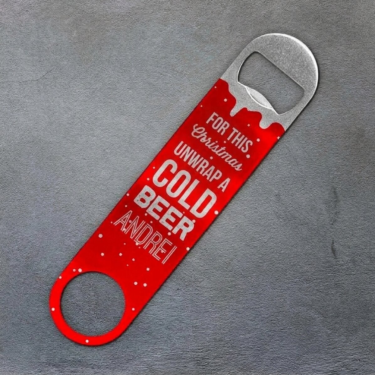 Personalisierter Bieröffner mit Schriftzug – This Christmas