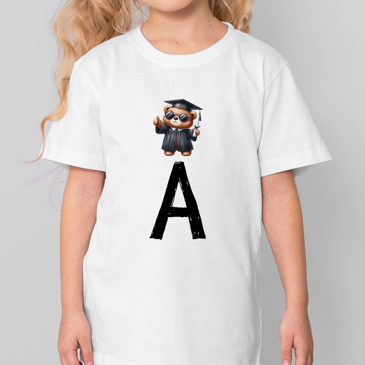 Personalisiertes Baumwoll-T-Shirt für Kinder mit Initialen – Bärchen als Schulabgänger
