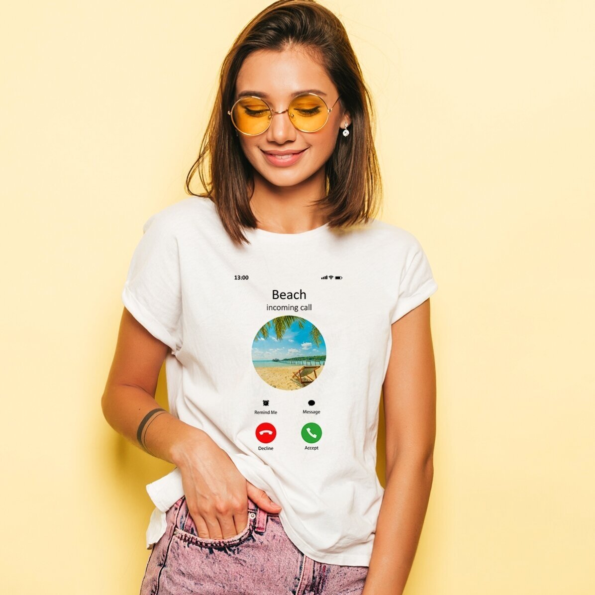 Personalised T-shirt with a photo and text - Incoming call