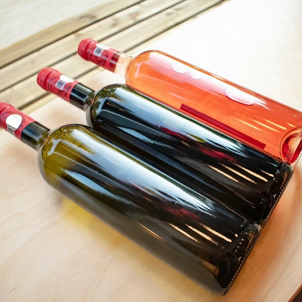 Wein mit individuellem Logo – Frohe Ostern