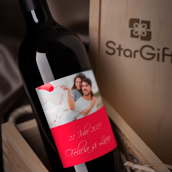 Personalisierter Wein mit einem Foto für die Hochzeit