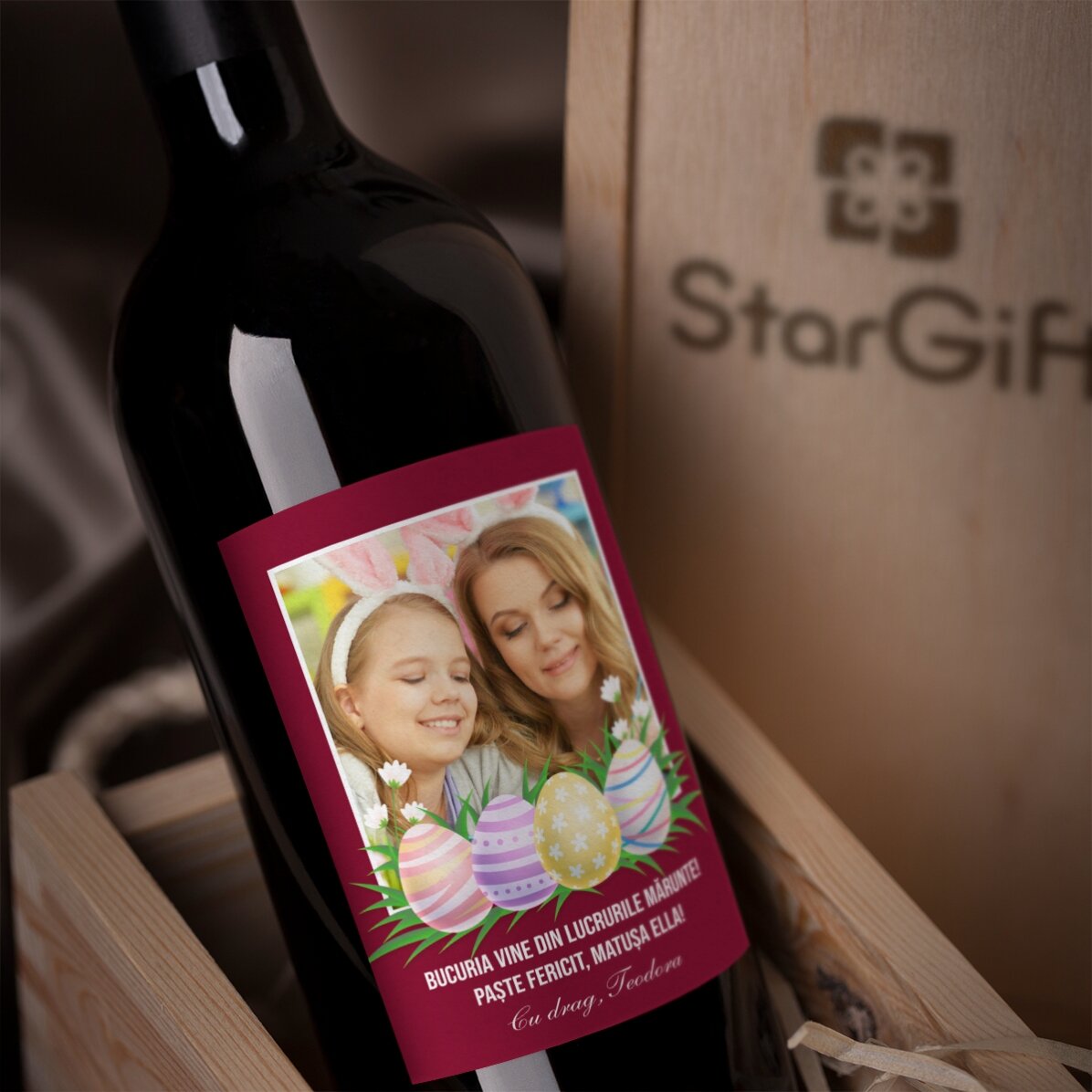 Personalisierter Wein mit einem Foto und einer Osterbotschaft