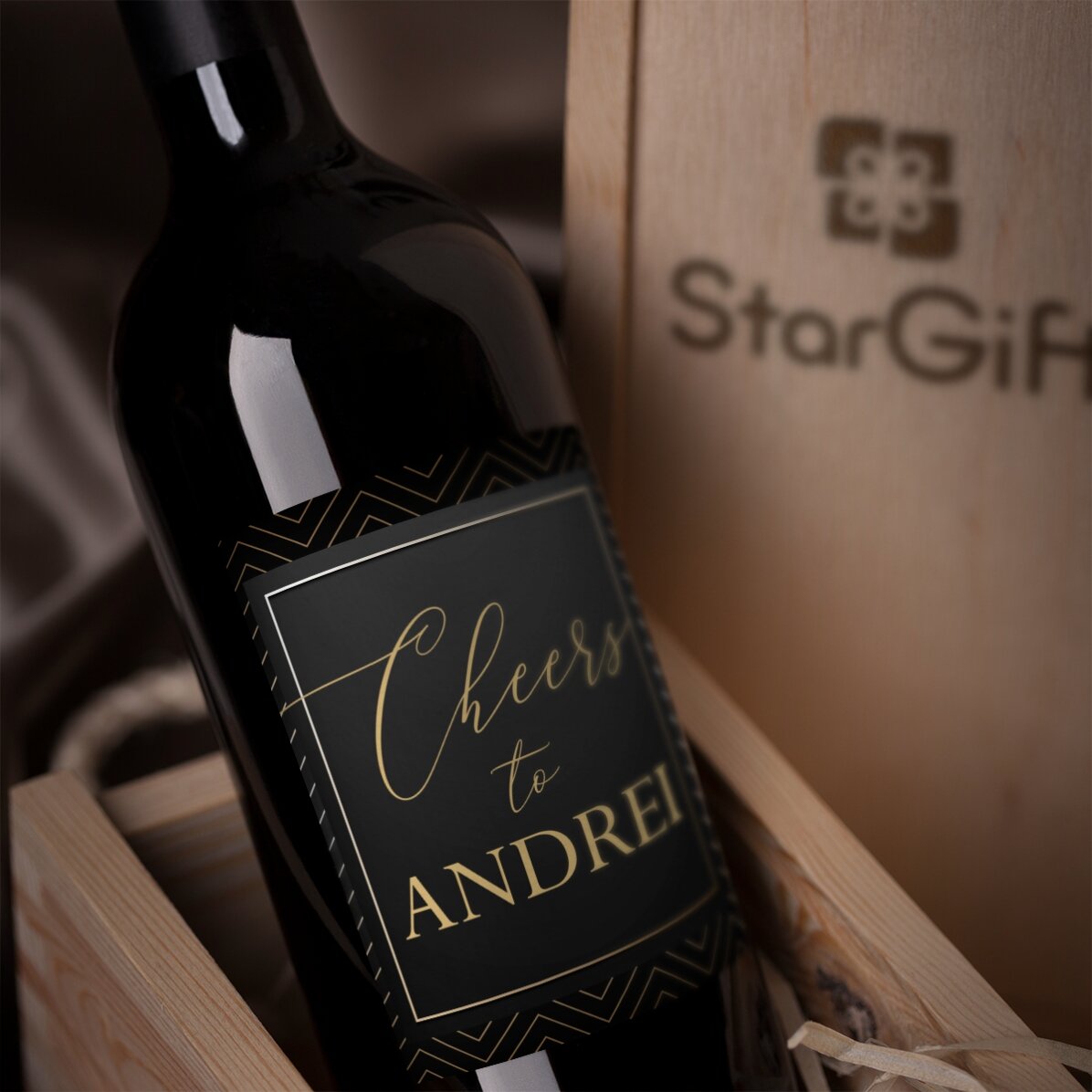 Wein mit individueller Beschriftung – Cheers to